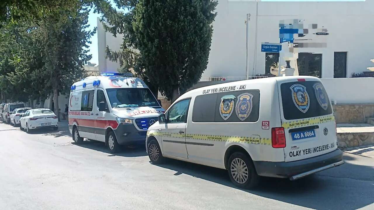 Muğla’da Şüpheli Ölüm, Cansız Bedenini Depoya Malzeme Almaya Gelen Arkadaşları Buldu 3